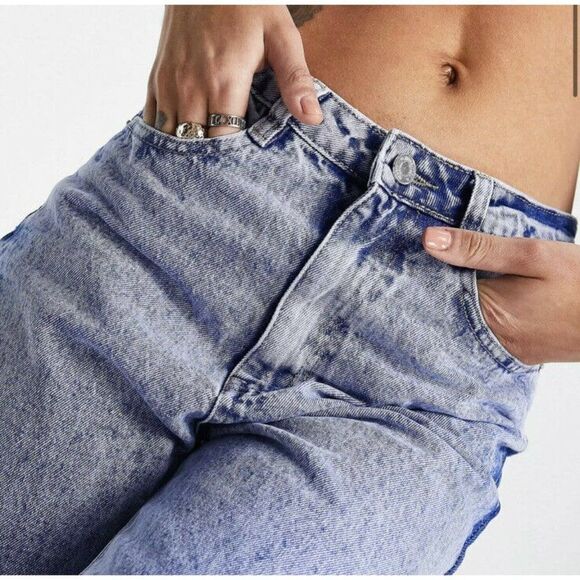 MISSGUIDED Plus High Waist Riot Mom Jeans Blue Wash Sz 18 - Picture 4 of 5